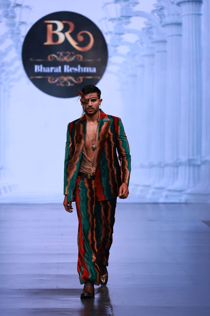 Taram Rajput Tarun Rajput: The Experienced Model Mentor Guiding Young Models to ...