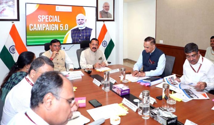 Dr. Jitendra Singh addressing cleanliness initiative