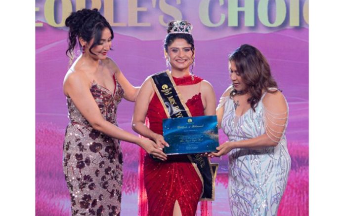 Advocate Gayatri Jamwal crowned Mrs India Inc. 2025